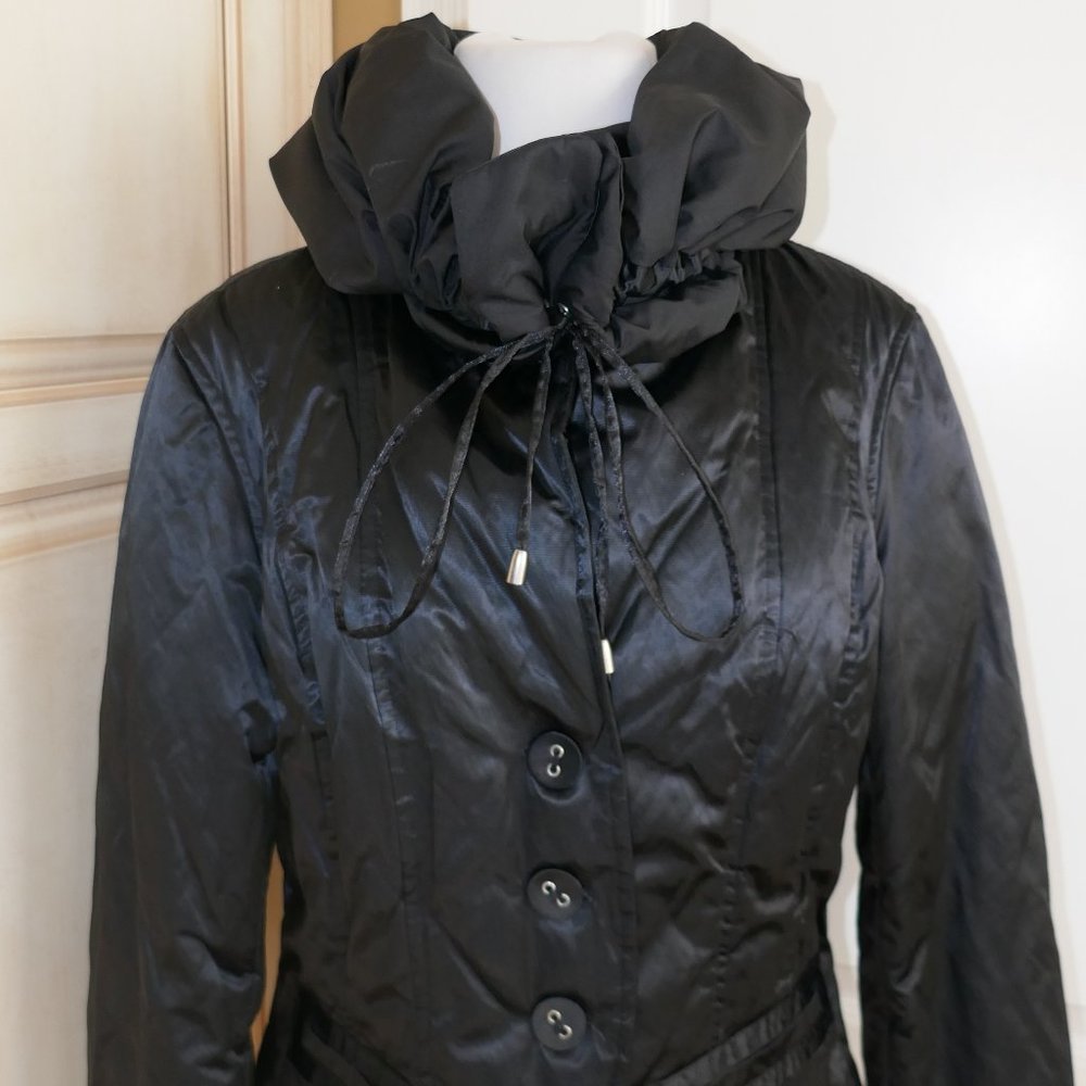 BEBE VTG 90's Y2K Black Satin Hooded Down Jacket w/Unique Tie Collar Large